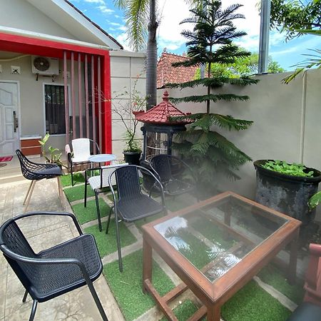 Reddoorz Near Pantai Idola Banyutowo Hotel D'Llala Pati Bagian luar foto