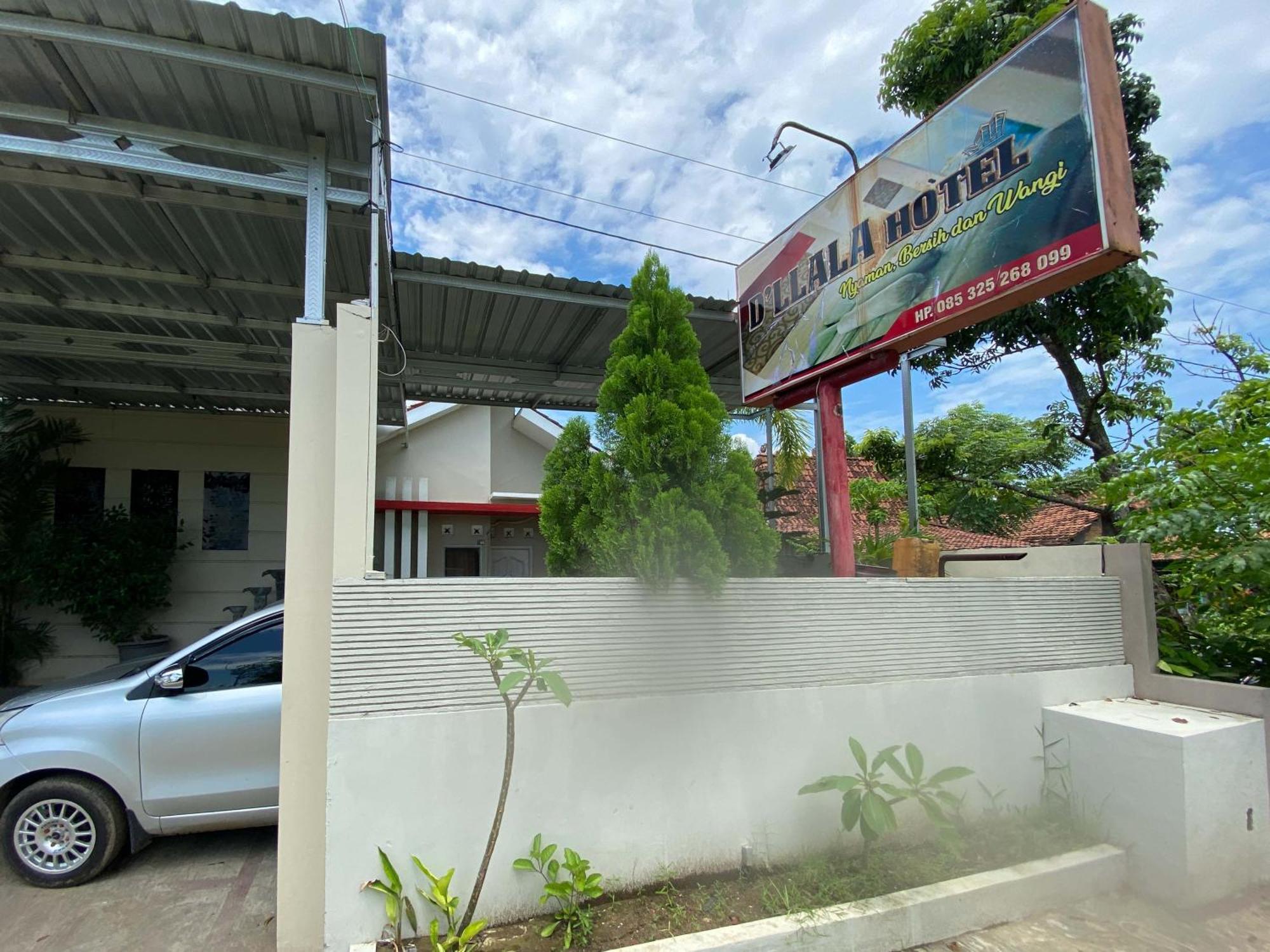 Reddoorz Near Pantai Idola Banyutowo Hotel D'Llala Pati Bagian luar foto